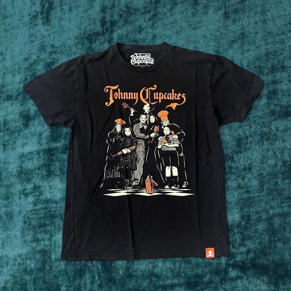 Johnny Cupcakes Halloween Glow in The Dark Adam’s Family Size M